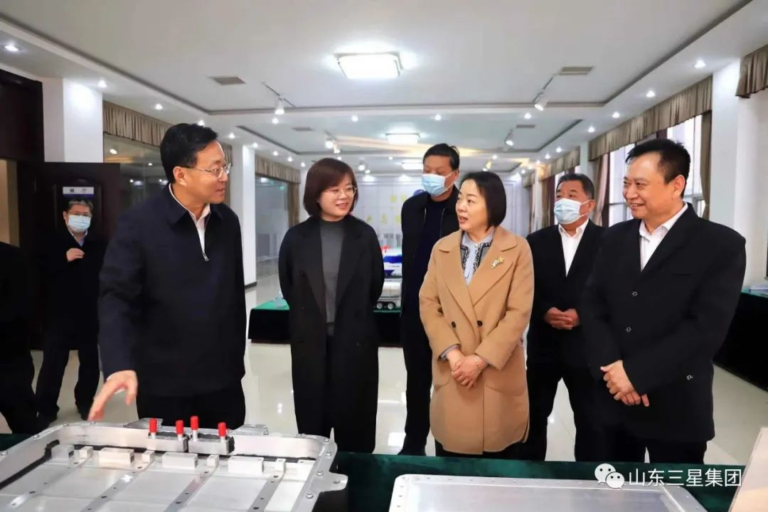 中國農業(yè)發(fā)展銀行山東省分行黨委委員、副行長(cháng)時(shí)祝華一行來(lái)山東三星集團調研座談