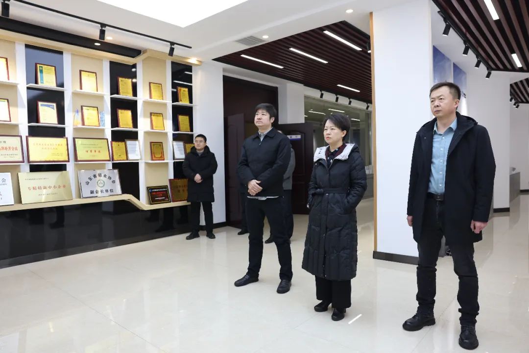 鄒平市委常委、副市長(cháng)陳靜來(lái)山東三星集團調研
