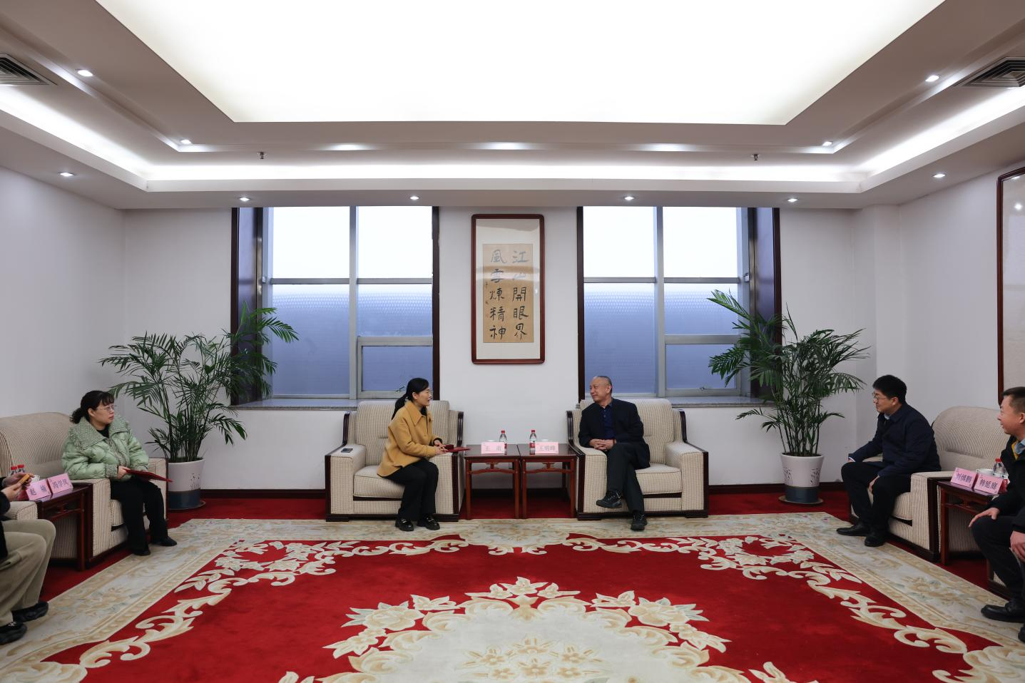 鄒平市總工會(huì )來(lái)山東三星集團開(kāi)展走訪(fǎng)授牌活動(dòng)