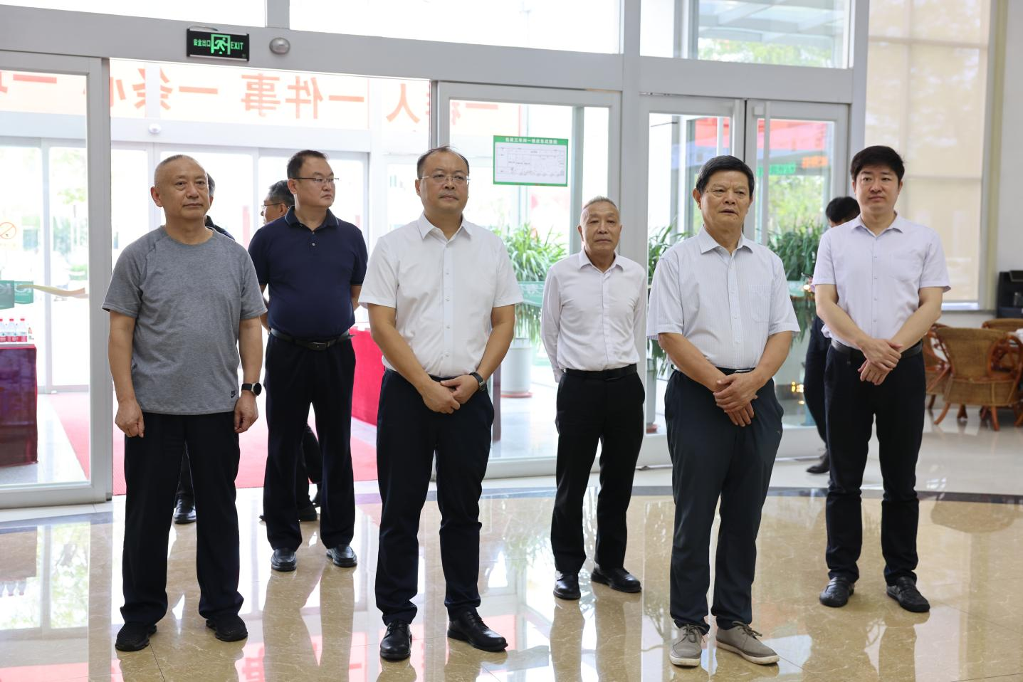 山東省學(xué)生營(yíng)養與健康協(xié)會(huì )會(huì )長(cháng)張厚吉一行來(lái)山東三星集團考察