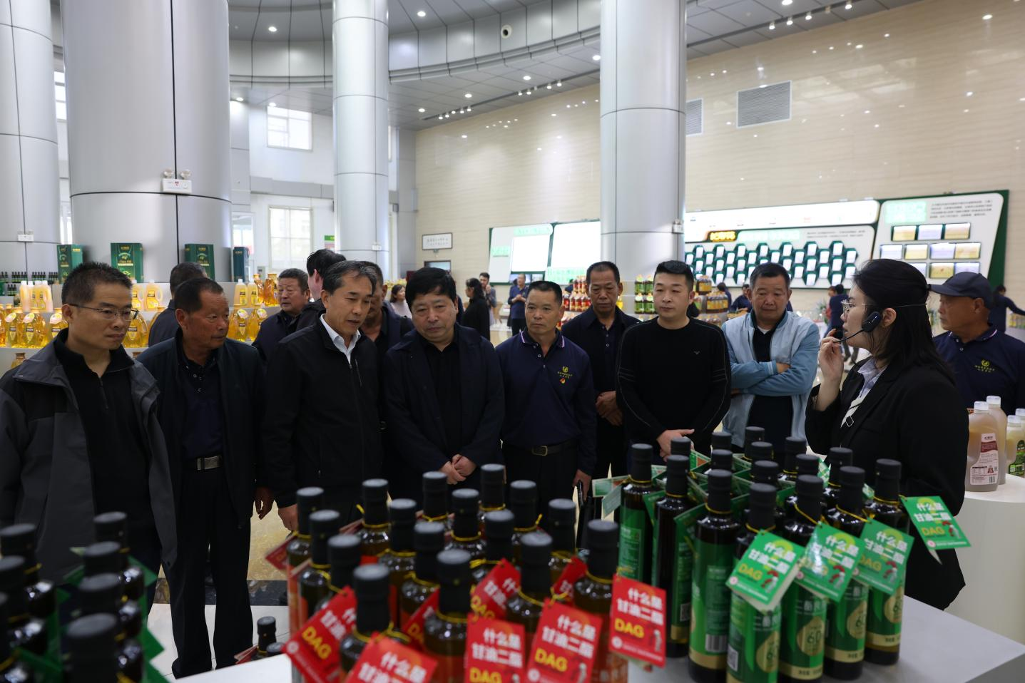 濰坊市濰城區2024年高素質(zhì)農民培育糧油單產(chǎn)提升專(zhuān)題班來(lái)山東三星集團學(xué)習考察