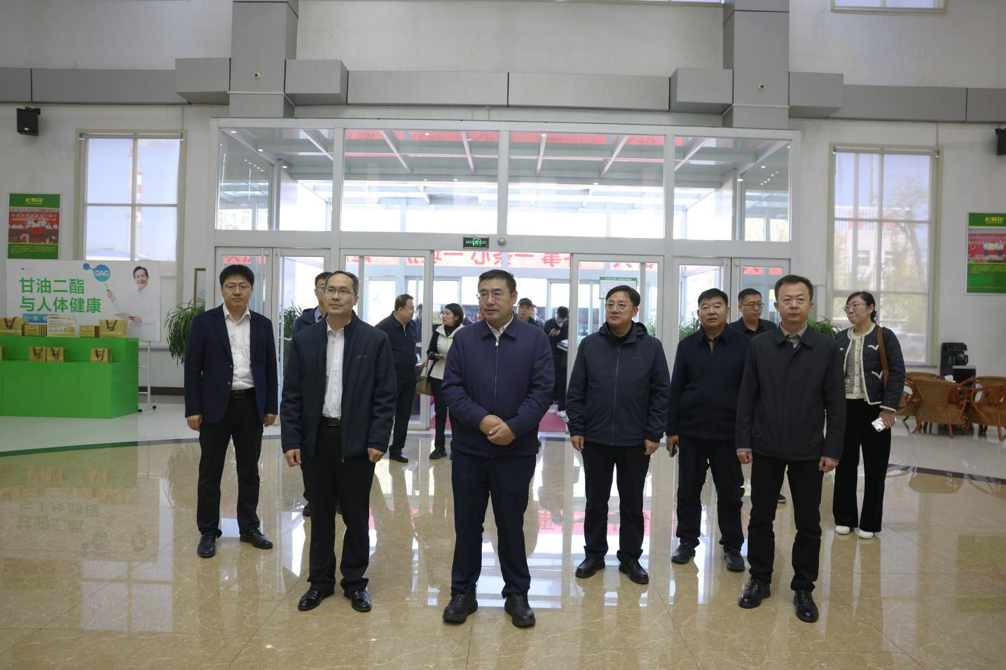 黑龍江省農業(yè)農村廳副廳長(cháng)李文德一行來(lái)山東三星集團考察