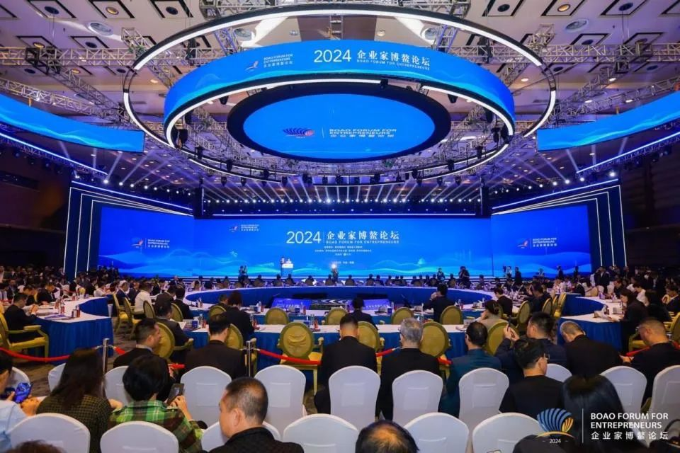 2024企業(yè)家博鰲論壇｜長(cháng)壽花食品收獲精彩“博鰲”之旅 品牌信用建設再添亮色