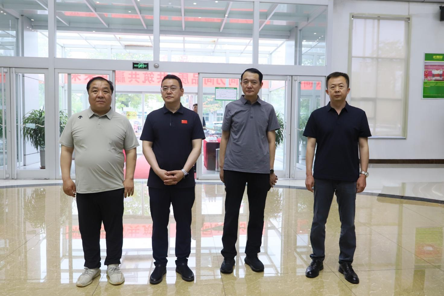 黑龍江省勃利縣考察組來(lái)山東三星集團參觀(guān)考察