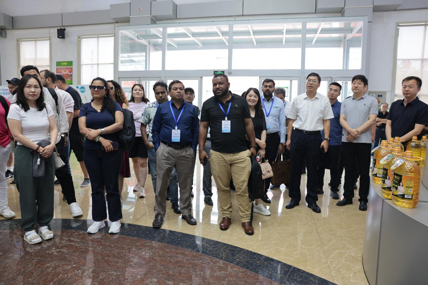 “一帶一路”國家企業(yè)安全可持續發(fā)展能力建設研修班來(lái)山東三星集團學(xué)習考察