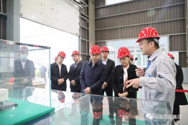 濱州市政協(xié)副主席、市工商聯(lián)主席侯學(xué)峰一行來(lái)山東三星集團調研