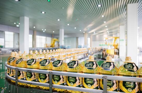 長(cháng)壽花金胚玉米油 為您的“七夕”之約加味